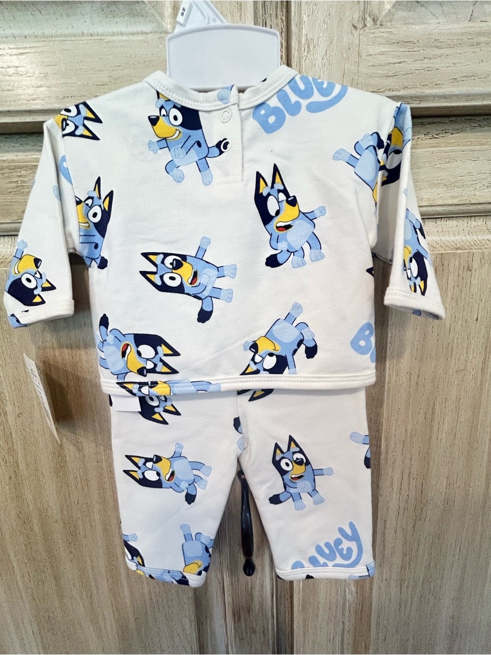 Bluey White & Blue Kids Pajama Set - Cartoon Character Sleepwear new with tags